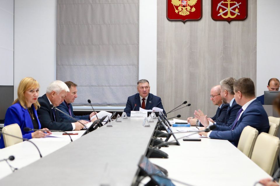Региональные парламентарии предлагают предоставить право на бесплатную юридическую помощь многодетным семьям
