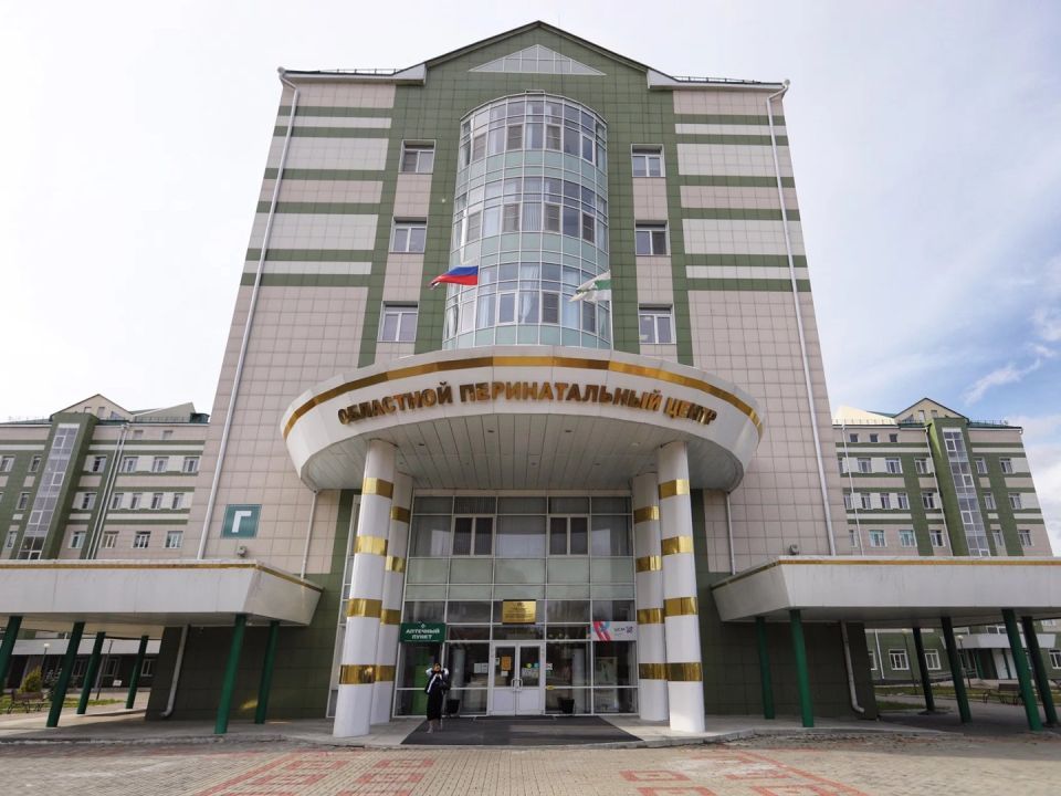 Новые акушеры-гинекологи приступили к работе в курганском медучреждении. Фото