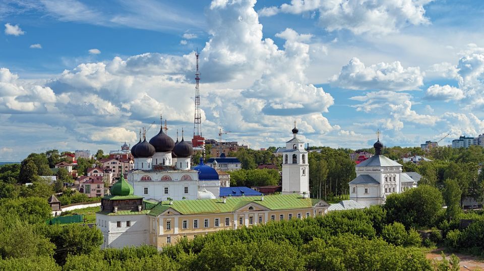 Александр Соколов предложил усилить ответственность за склонение женщин к аборту