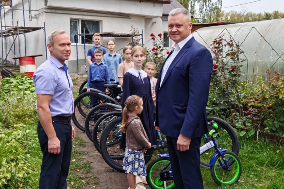 Николай Чалов оказал помощь многодетной семье Юдинцевых