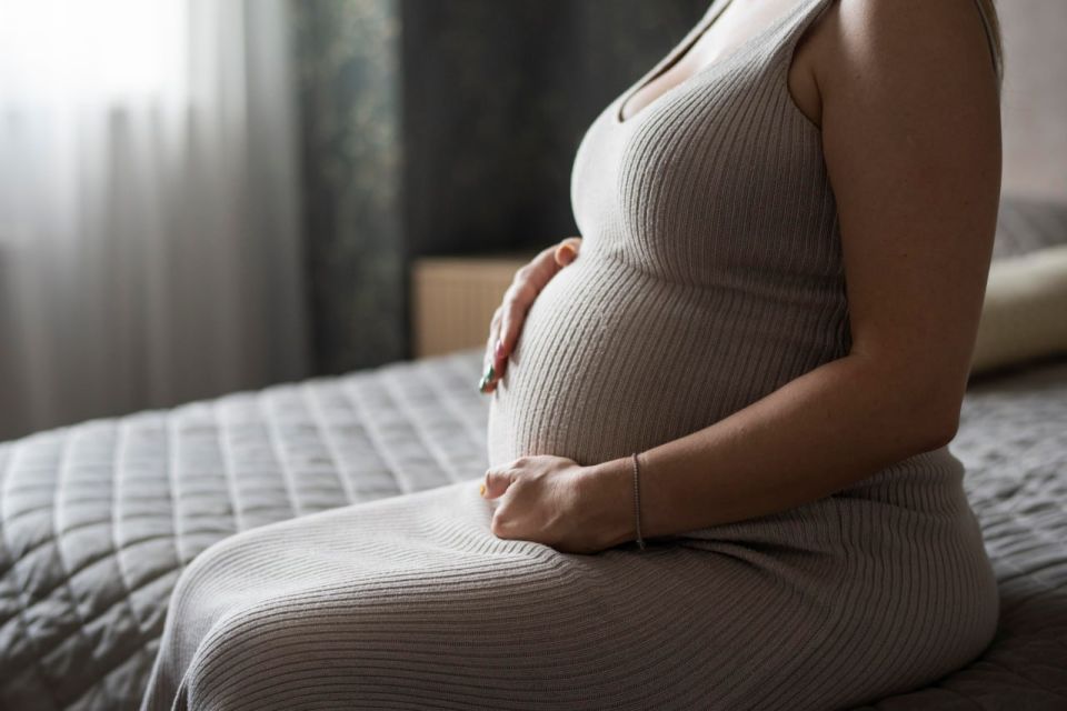 Более 500 работающих колымчанок получили пособие по беременности и родам в 2025 году