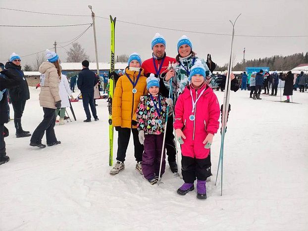 Более 700 детей из многодетных семей бесплатно занимаются в областных спортшколах