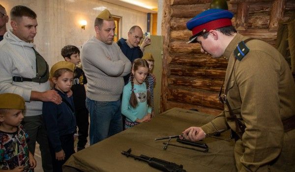 Папы с детьми смогут в День отца посетить Музей Победы бесплатно