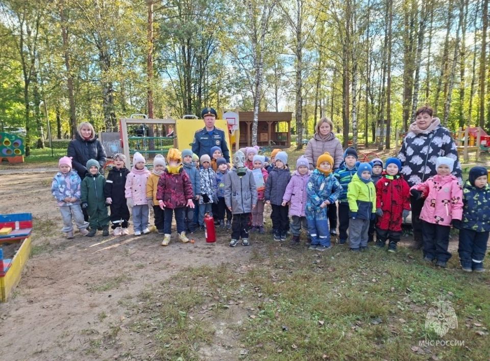 Урок пожарной безопасности для самых маленьких гатчинцев!