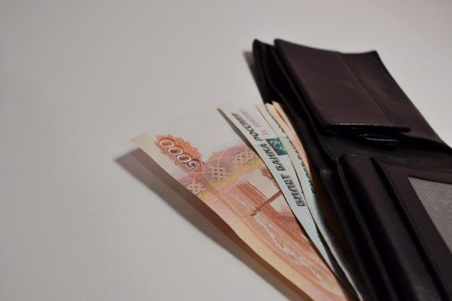 110 семей получили выплаты за прием детей на воспитание