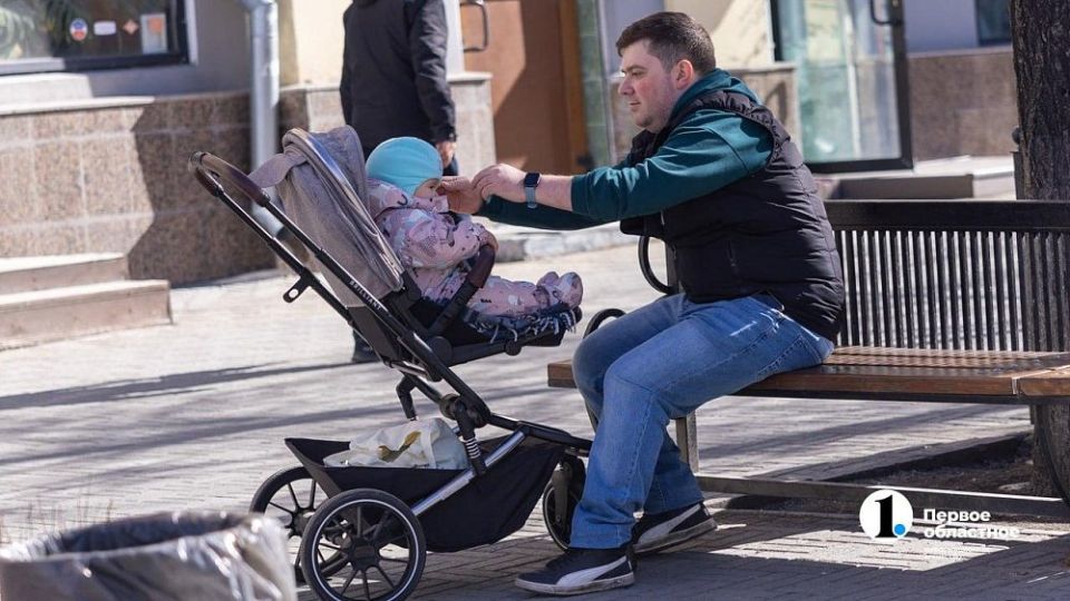 День отца занимает особое место в ряду праздников, подчеркнул губернатор Алексей Текслер
