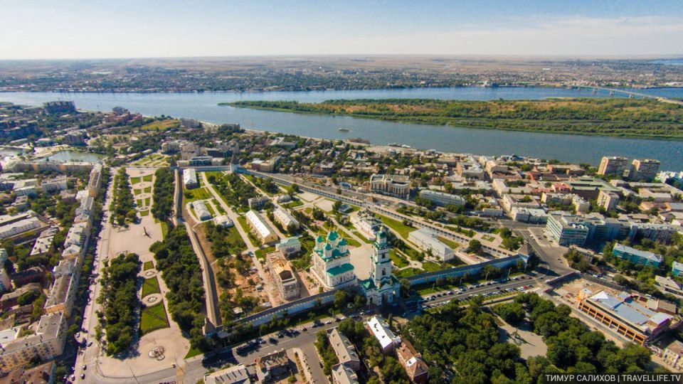 Астраханцы с февраля будут получать маткап почти в миллион рублей