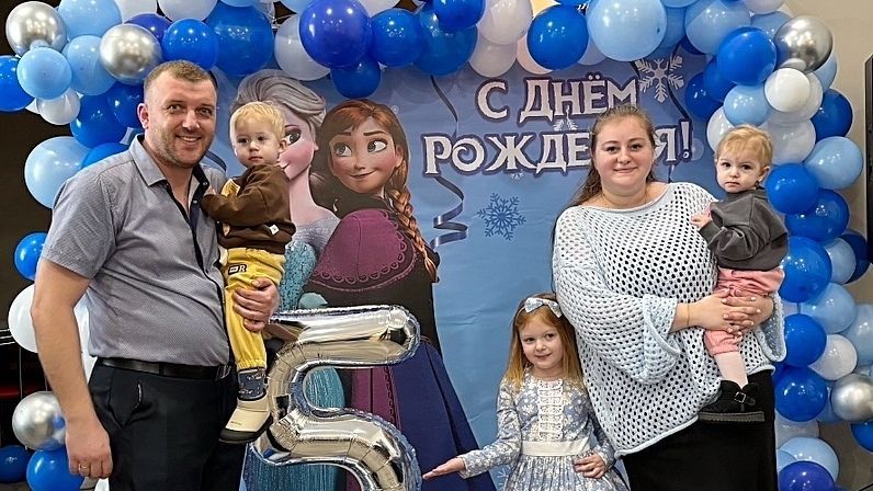 Многодетная семья из Рыбного победила во всероссийском конкурсе