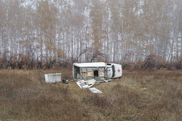 Названа причина ДТП с роженицей и скорой помощью под Новосибирском