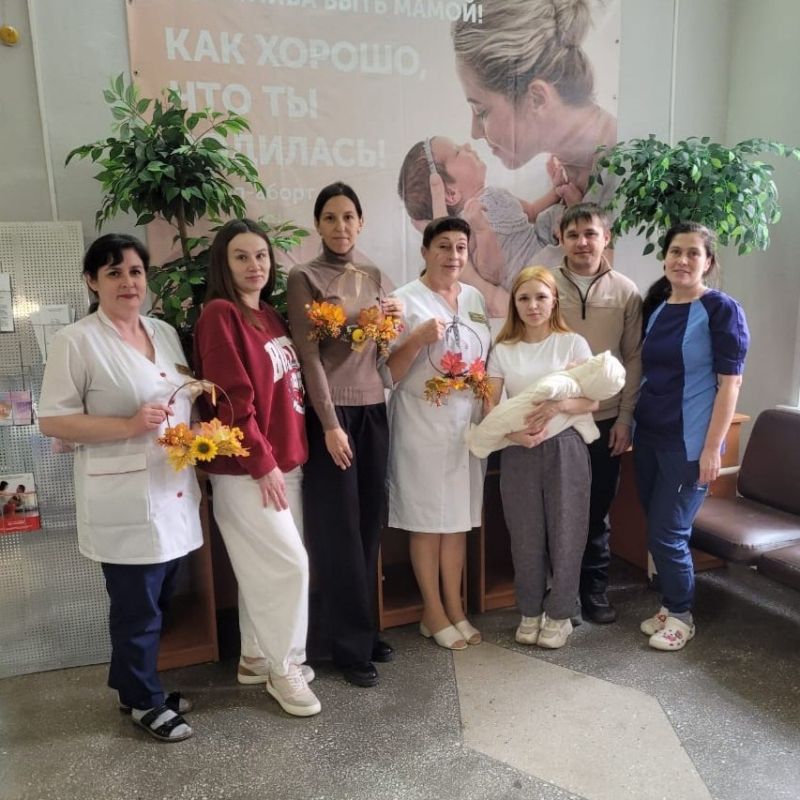 День открытых дверей состоялся в женской консультации Курганской областной больницы №2. Жительницы региона, недавно ставшие мамами, записались на приём к акушеру-гинекологу, сдали анализы и прошли УЗИ органов малого таза