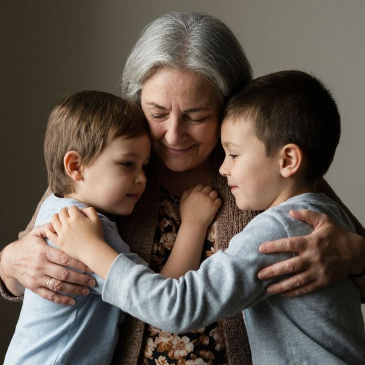 Большинство липчан доверяет воспитание детей бабушкам