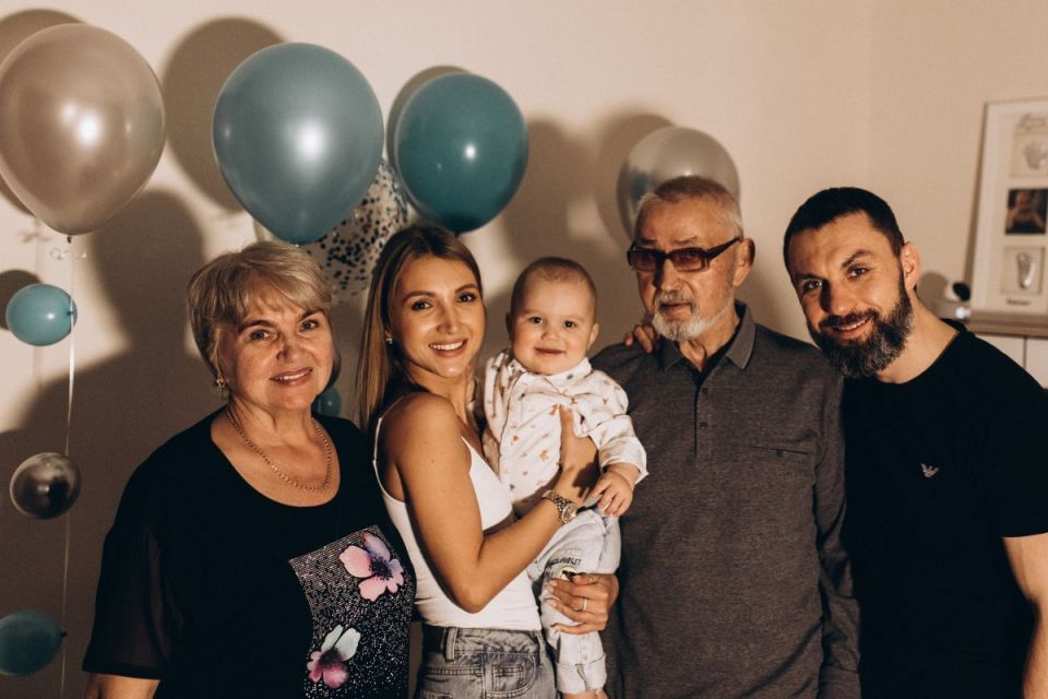 Южносахалинка Яна Бондаренко рассказала, как совмещает материнство, творчество и активную жизнь