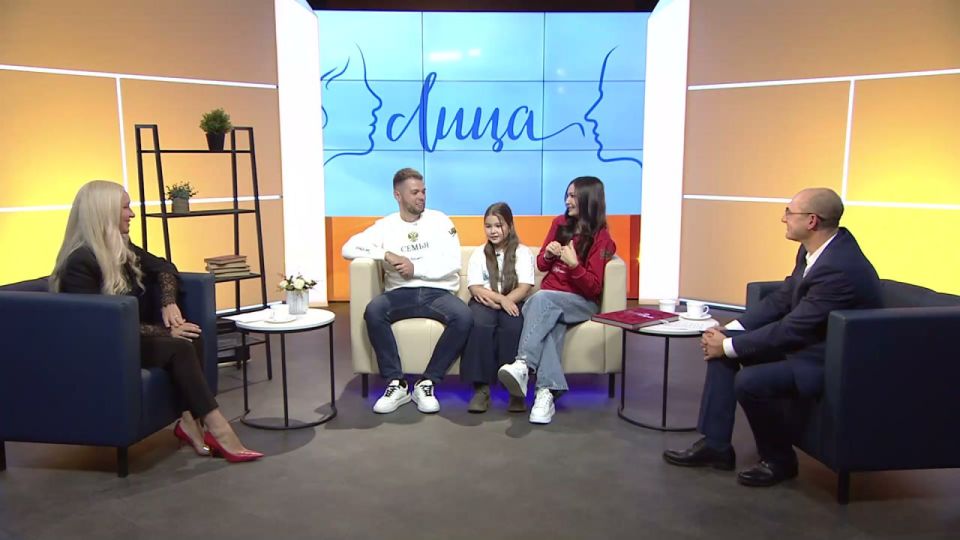 В студии ГТРК «Иртыш» побывали Победители Всероссийского конкурса "Семья года" в номинации "молодая семья" - семья Эрке