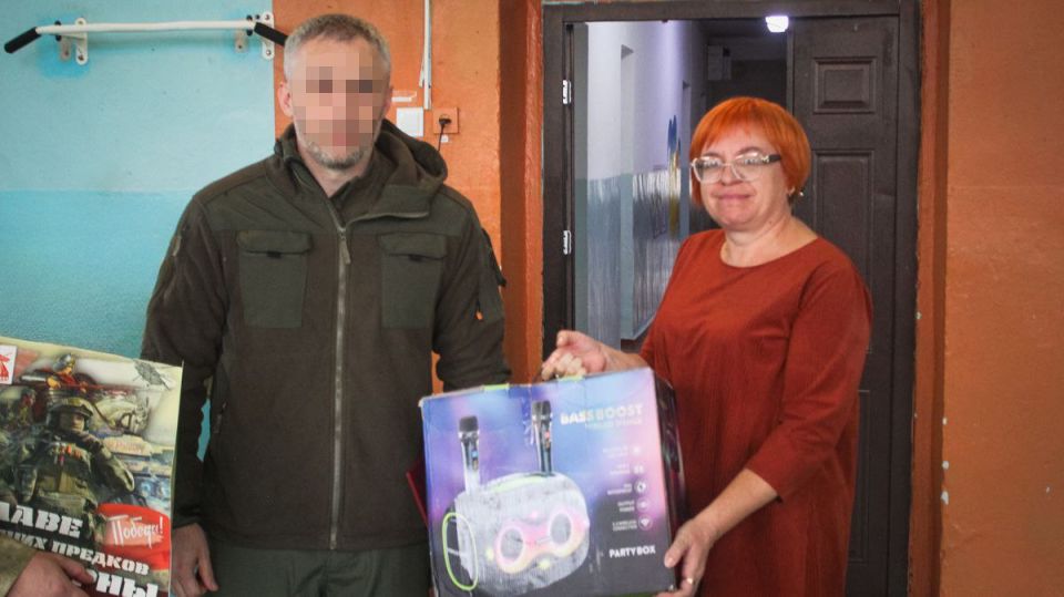 Росгвардейцы и сотрудники военной контрразведки навестили воспитанников детского дома в зоне СВО