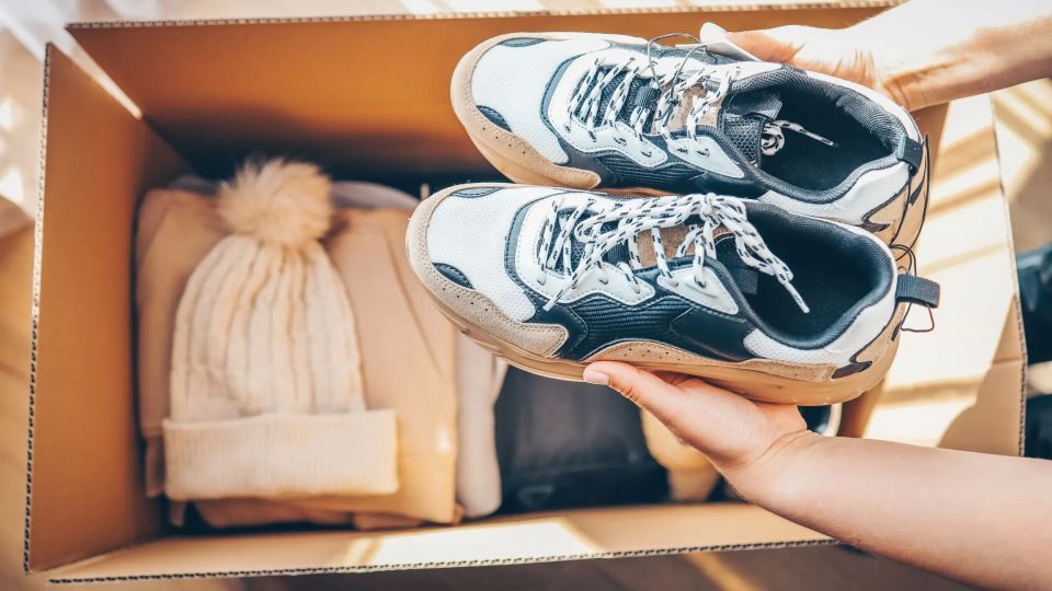 Ямальцы отправили в ДНР гумпомощь для многодетной семьи с особенным ребенком