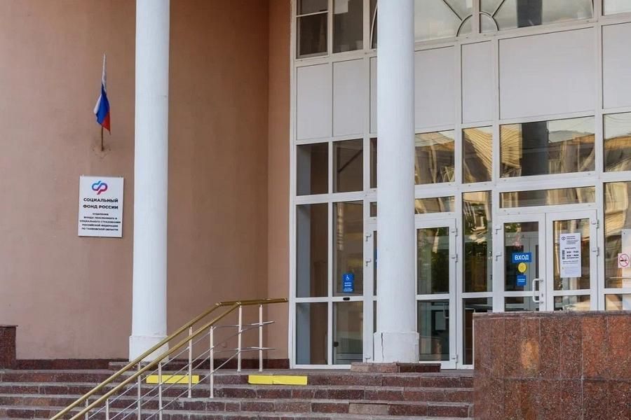 В Тамбовской области пособие по уходу за ребёнком до 1,5 лет получают более 5 тысяч работающих родителей