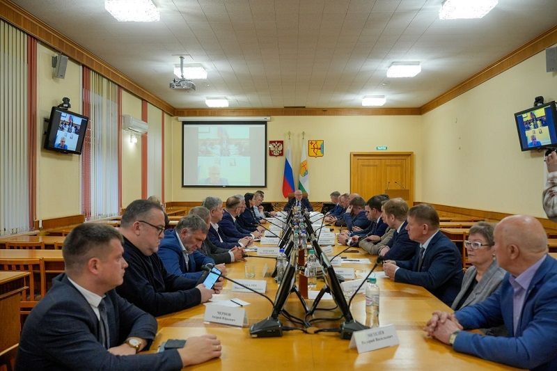 Александр Соколов встретился с депутатами по поводу бюджета