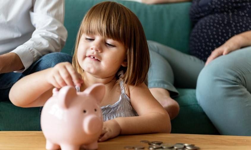  Даже если мама работает: в России повысят все детские пособия