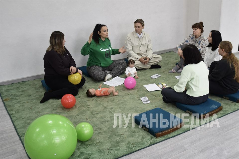 Проект «Семь-Я-Истоки» открыл свои двери для жителей Кировска, готовых стать на путь рождения ребенка