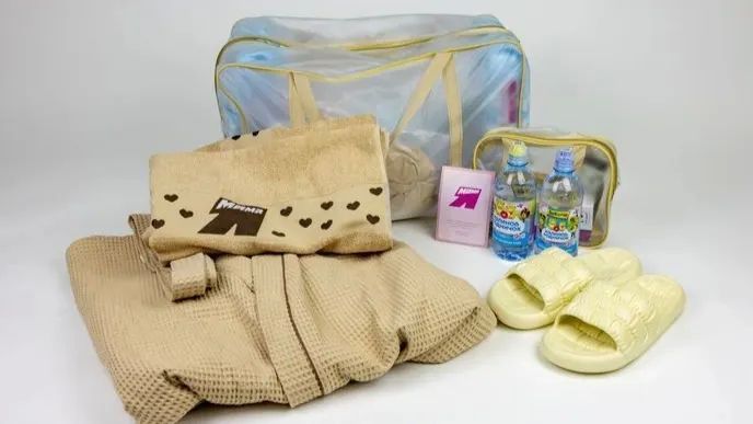 Подарки «Ямальской маме» получили 500 северянок