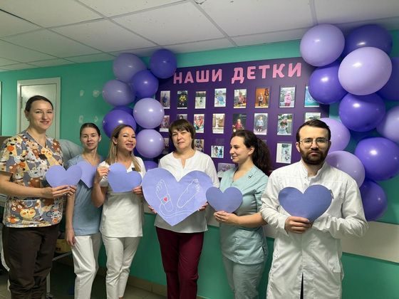 В День недоношенных детей медики провели во Владимире акцию «Мне не фиолетово»