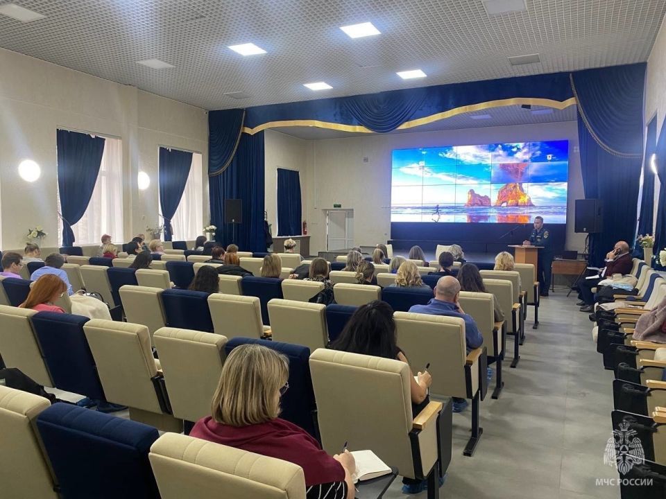 Инспекторы ГПН встретились с заведующими детских садов