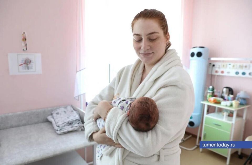 Студентки в Тюменской области получают увеличенные пособия по беременности