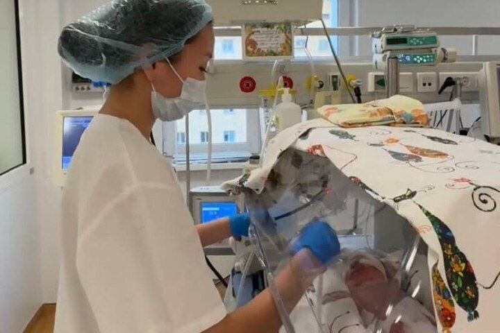 Врачи Бурятии спасли жизнь ребенку, родившемуся с весом 1100 грамм