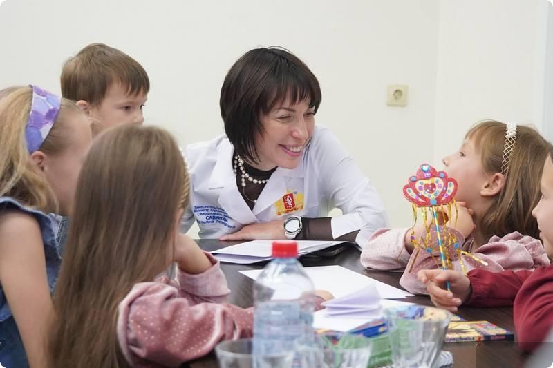 Праздник для «торопыжек» и врачей, которые их спасли, состоялся в Областной детской больнице в День недоношенных детей