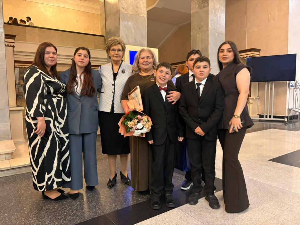 Семья из КБР приняла участие в торжественном мероприятии ко Дню матери в Государственной Думе