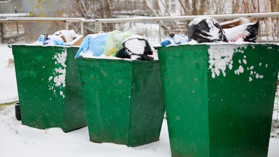 Надымчанина поймали за попыткой избавиться от мусора не по правилам