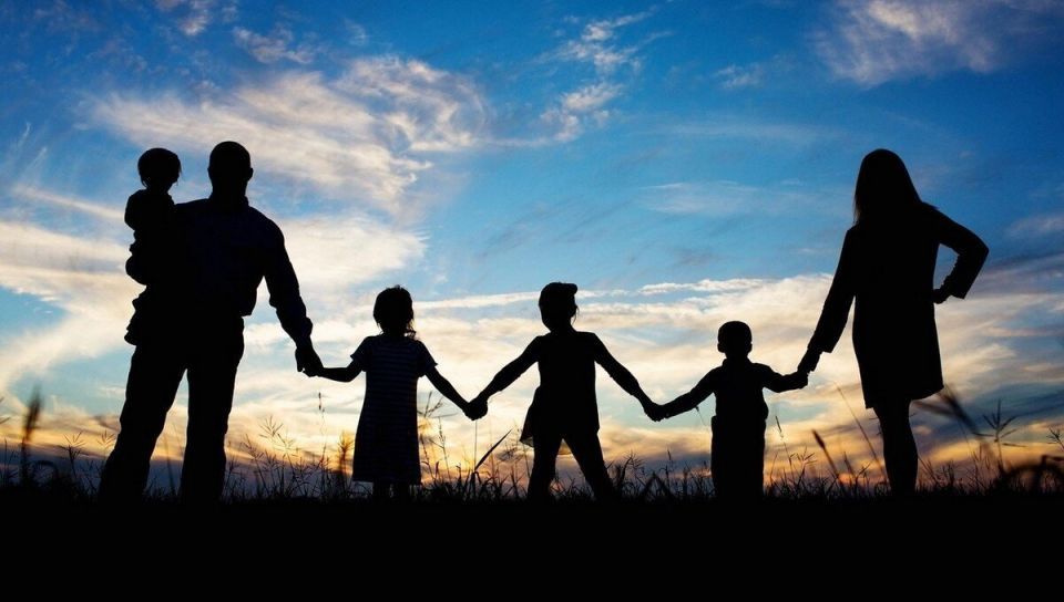 Число многодетных семей в России с начала года выросло более чем на 8%