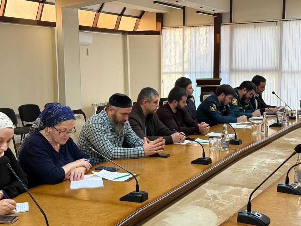 Безопасность многодетных семей и участников СВО – в приоритете: в Магасе обсудили противопожарную защиту жилья