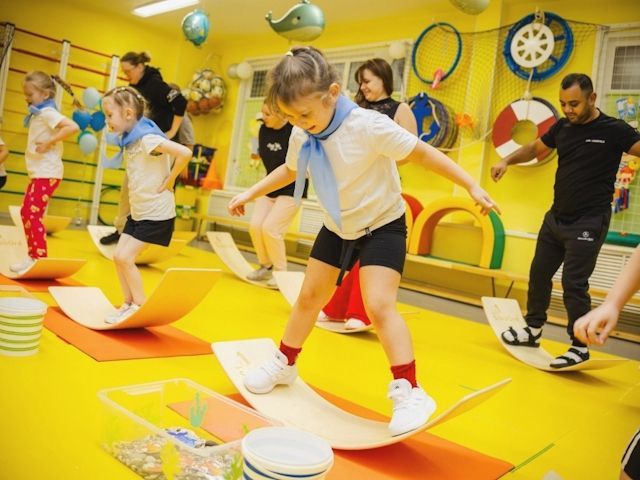 В детском саду Мурманска прошло показательное занятие юных сиббордистов