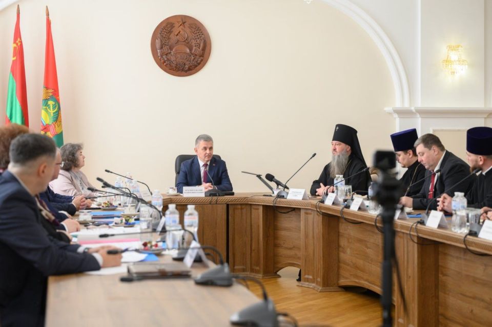 Президент встретился с представителями различных религиозных конфессий: