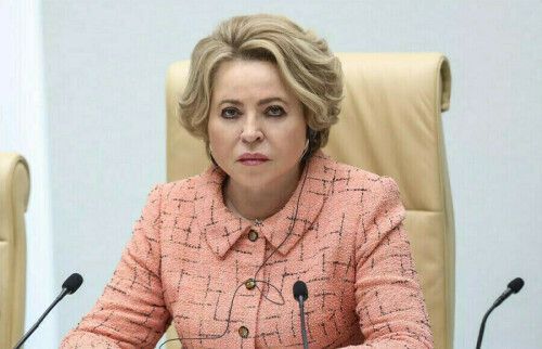 Это должно стать нормой: Матвиенко призвала рожать детей сразу после 18 лет
