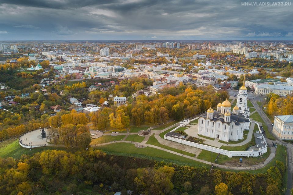 В Красной Горбатке открыли четырнадцатый в области Семейный МФЦ