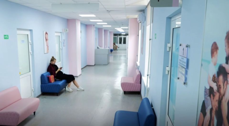 Эксперты связывают рост рождаемости в Саратовской области с комплексными социальными инициативами