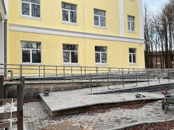Прокуроры контролируют сдачу новой детской поликлиники в Кольчугино