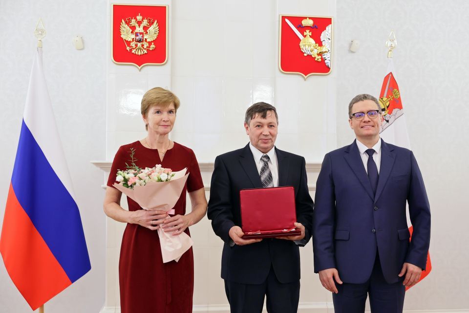 Губернатор вручил госнаграды России шести многодетным семьям вологжан