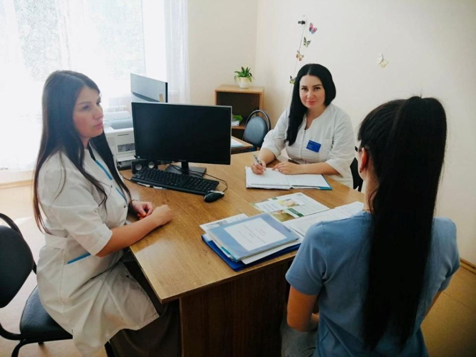 «Сертификат здоровья молодоженов» получила 201 пара новобрачных из Сердобского района