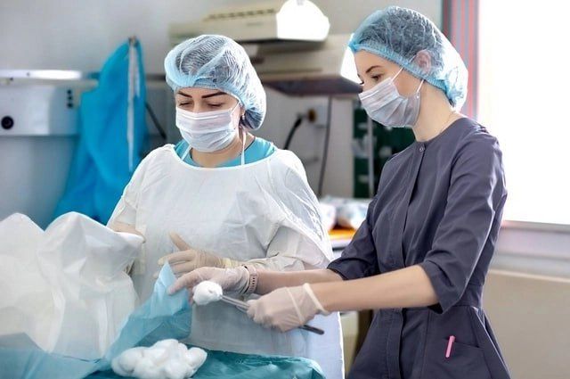 Врачи ставропольского перинатального центра смогли выходить новорожденную весом 480 грамм