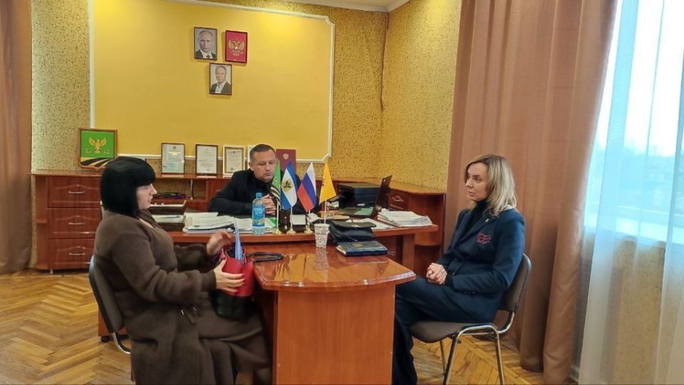 Социальную поддержку оказали многодетной семье в Новотроицком округе