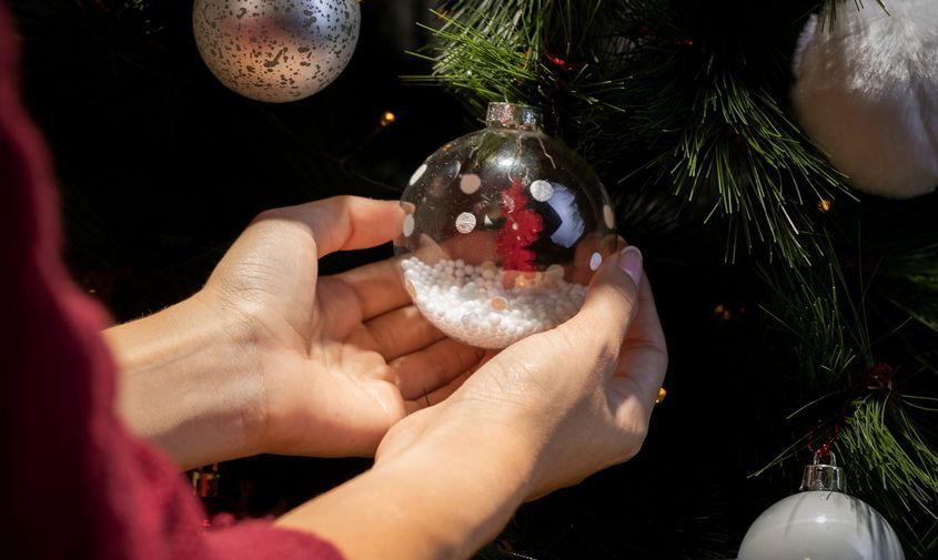 Время добра и чудес: амурчане могут подарить семейный новогодний праздник детям из социальных учреждений