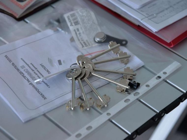 Благодаря инициативе губернатора Виталия Хоценко молодые омские семьи и дальше смогут получать жилищные субсидии