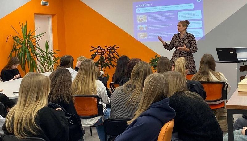 Специалисты центра поддержки молодой семьи продолжают серию семинаров-практикумов «Безопасный интернет»