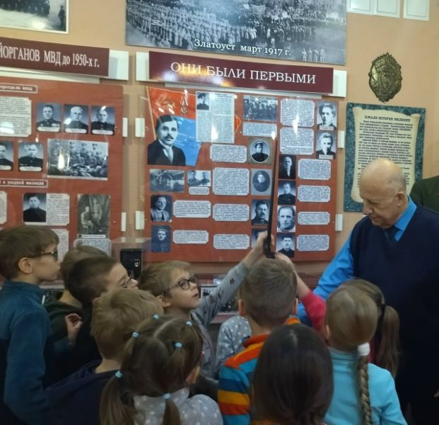 Полицейские Челябинской области провели работу по правовому просвещению подрастающего поколения