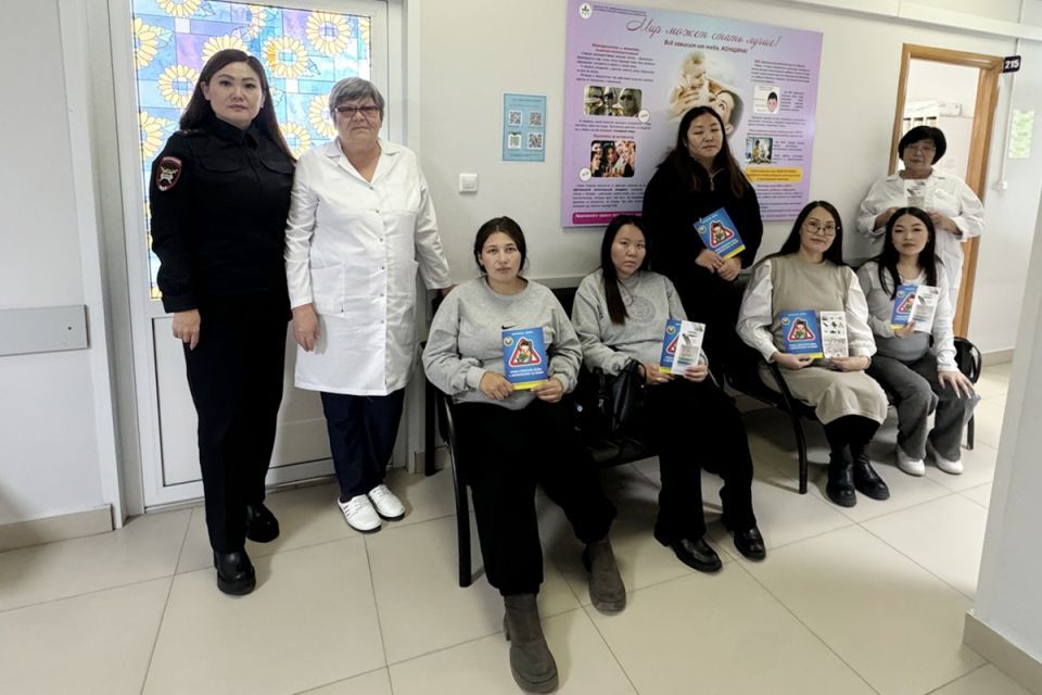 В Иволгинском районе автоинспекторы и общественники выступили за безопасную перевозку детей