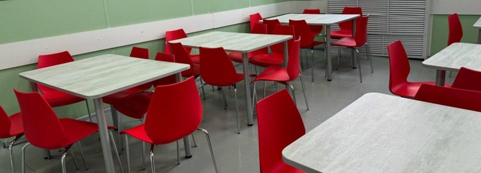 В двух детских больницах Новосибирска благотворители обновили мебель