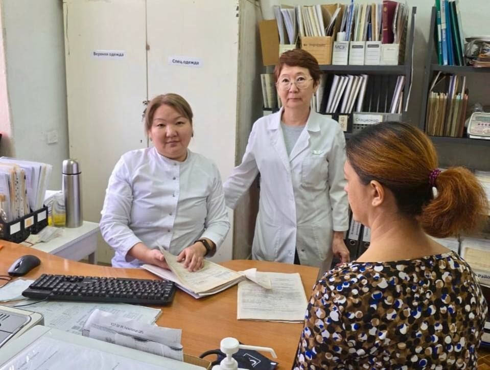 Врачи перинатального центра Элисты продолжают плановые выезды в районы Калмыкии